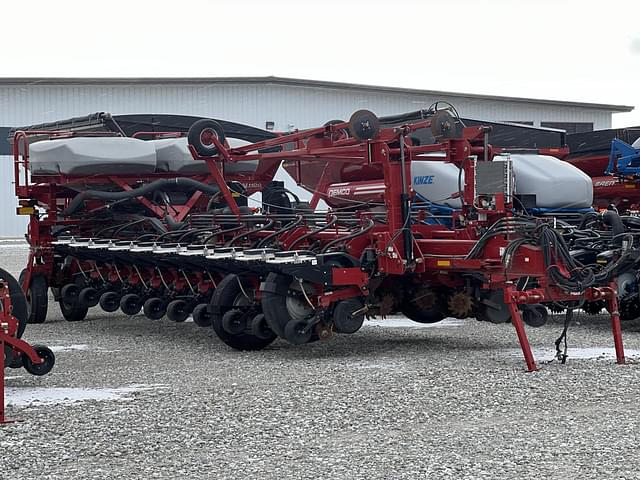 Image of Case IH 1250 equipment image 1