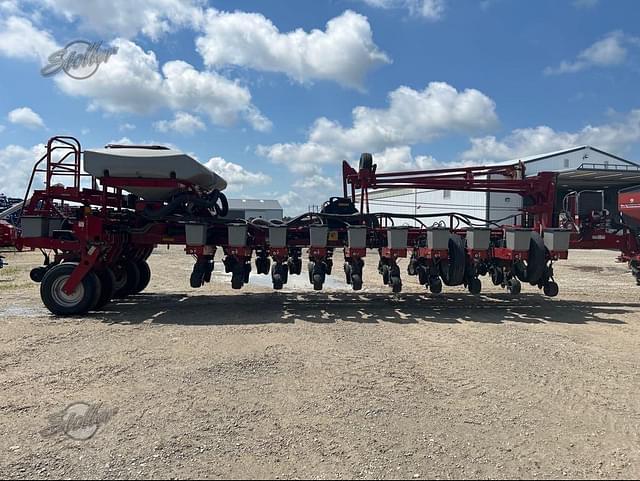 Image of Case IH 1250 equipment image 1