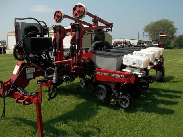 Image of Case IH 1250 equipment image 2