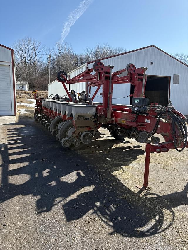 Image of Case IH 1250 equipment image 2