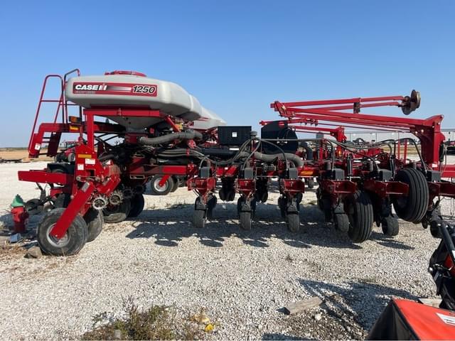 Image of Case IH 1250 equipment image 3