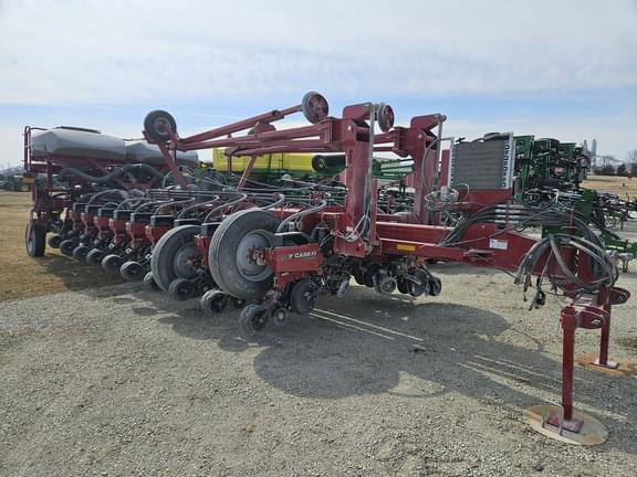 Image of Case IH 1250 equipment image 4