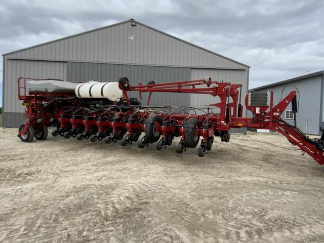 Image of Case IH 1250 equipment image 2