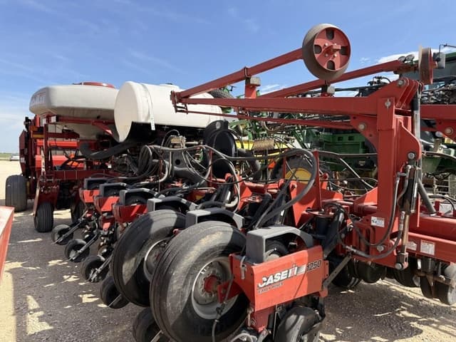 Image of Case IH 1250 equipment image 1