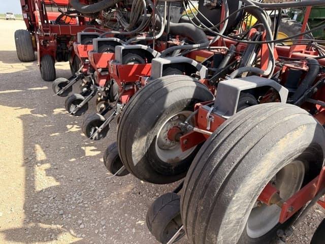 Image of Case IH 1250 equipment image 3