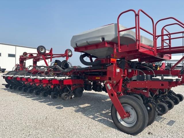 Image of Case IH 1250 equipment image 4