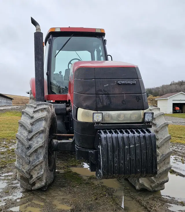 Image of Case IH Magnum 215 equipment image 1