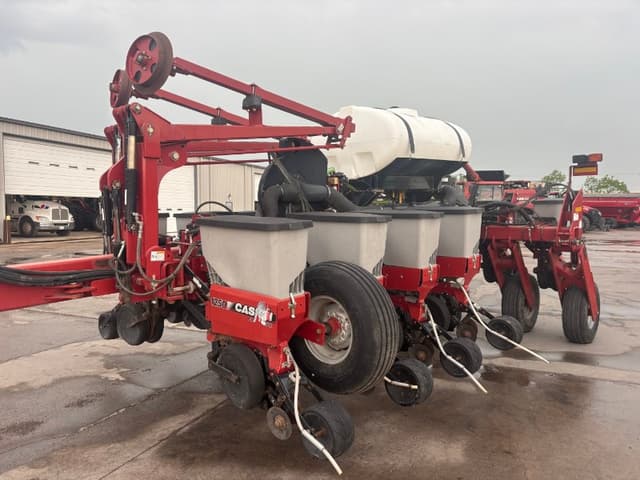 Image of Case IH 2150 equipment image 3