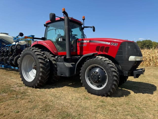 Image of Case IH Magnum 245 equipment image 4