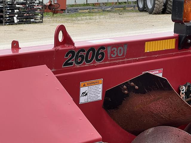 Image of Case IH 2606 equipment image 4