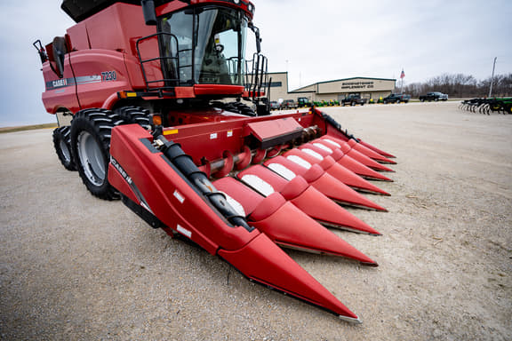 Image of Case IH 2608 equipment image 4