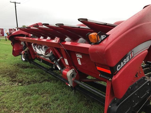 Image of Case IH 3208 equipment image 4