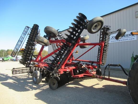 Image of Case IH 330 equipment image 2