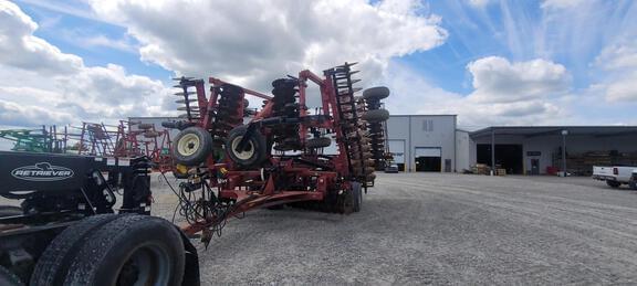 Image of Case IH 330 equipment image 4