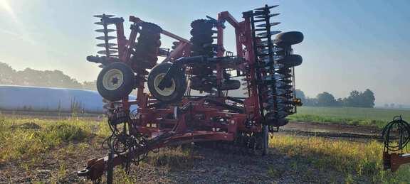 Image of Case IH 330 equipment image 1