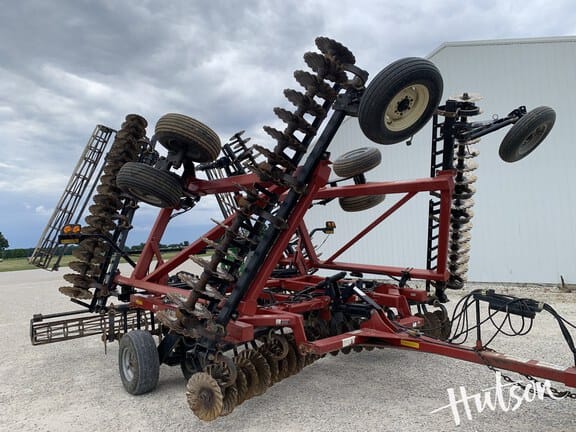 2010 Case IH 330 Equipment Image0