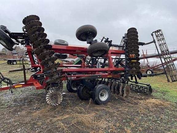 Image of Case IH 330 equipment image 1