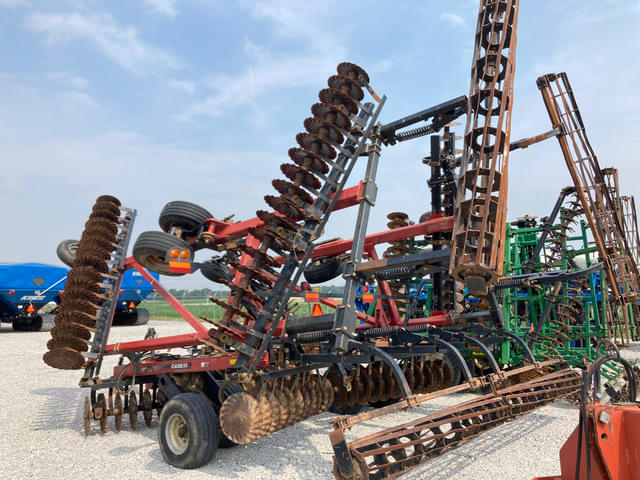 Image of Case IH 330 Turbo Till equipment image 4