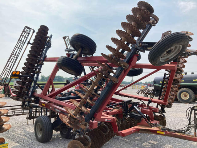 Image of Case IH 330 Turbo Till equipment image 1
