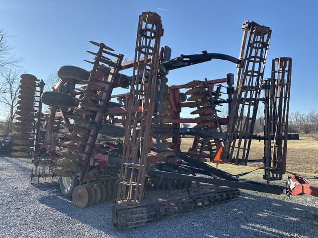 Image of Case IH 330 Turbo Till equipment image 4