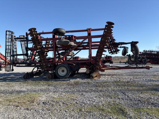 Image of Case IH 330 Turbo Till equipment image 1