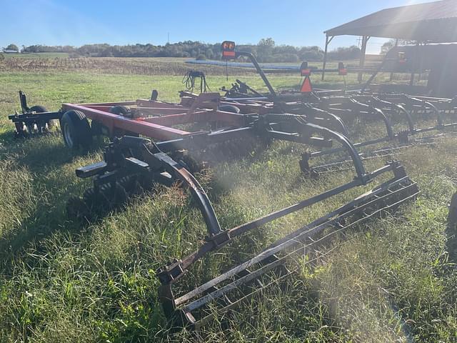 Image of Case IH 330 Turbo Till equipment image 4