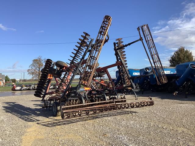 Image of Case IH 330 Turbo Till equipment image 4