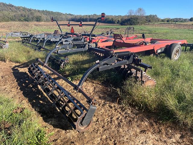 Image of Case IH 330 Turbo Till equipment image 2