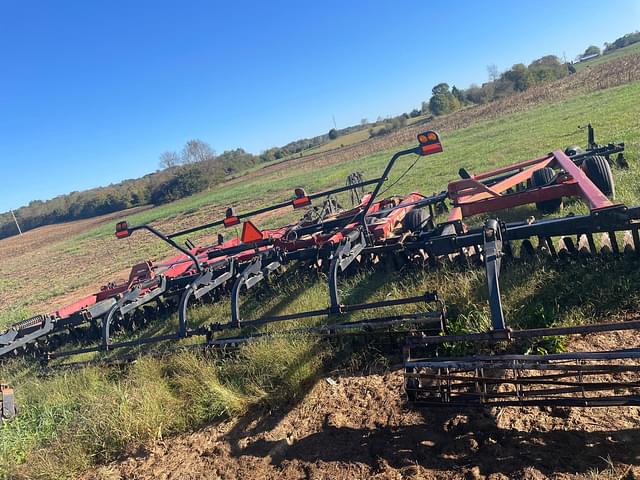 Image of Case IH 330 Turbo Till equipment image 3