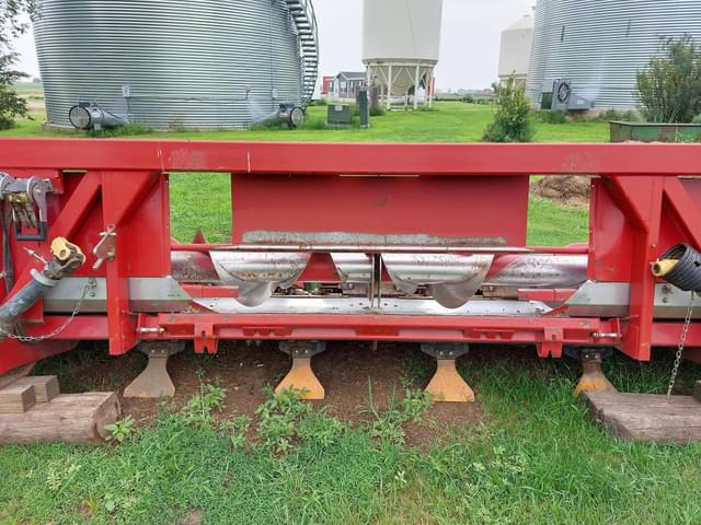 Image of Case IH 3412 equipment image 2
