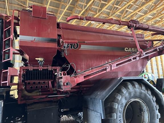 Image of Case IH Titan 3520 equipment image 4