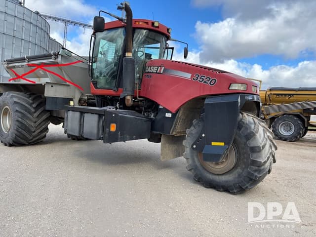 Image of Case IH Titan 3520 equipment image 2