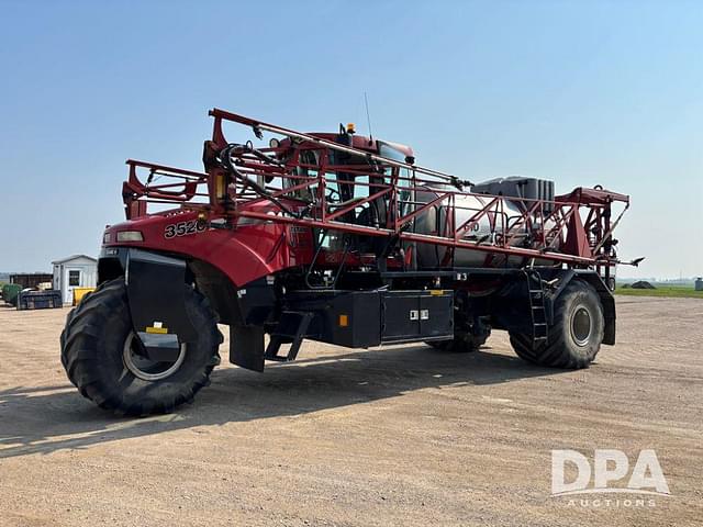 Image of Case IH Titan 3520 equipment image 1