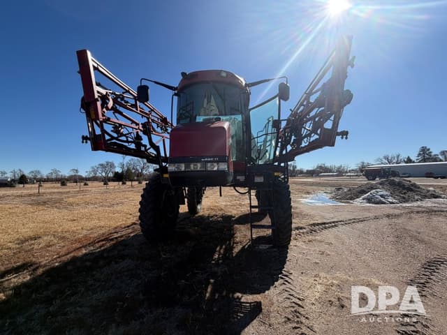 Image of Case IH Patriot 4420 equipment image 2