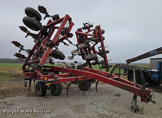 Image of Case IH 5300 equipment image 2