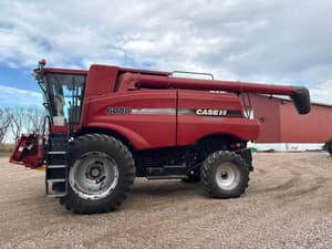 2010 Case IH 6088 Image