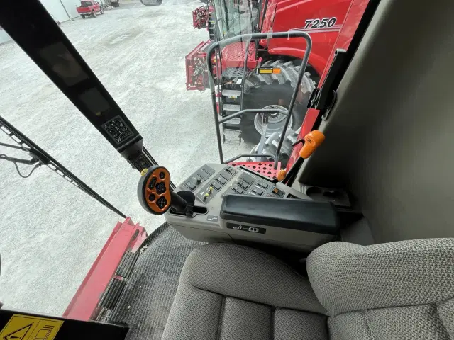 Image of Case IH 7088 equipment image 3
