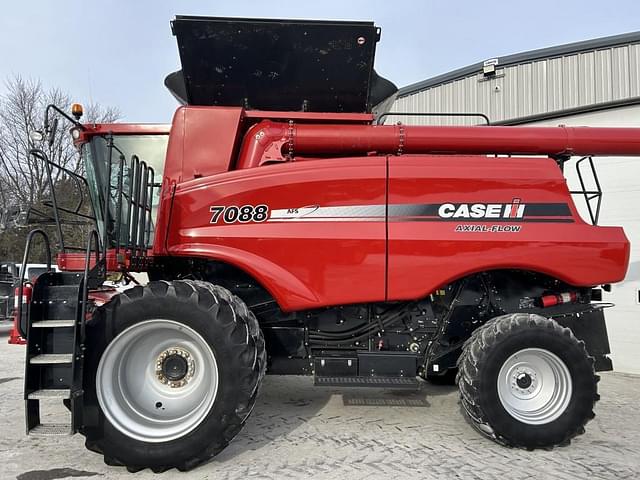 Image of Case IH 7088 equipment image 2