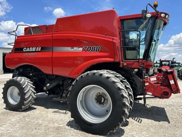 Image of Case IH 7088 equipment image 2