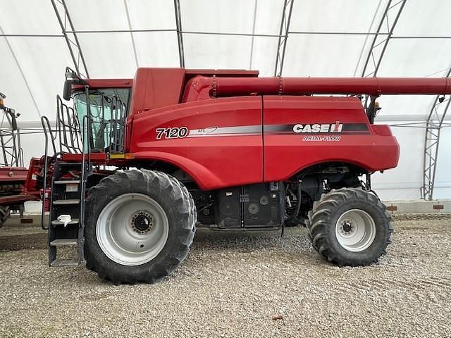 Image of Case IH 7120 equipment image 1