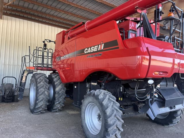 Image of Case IH 7120 equipment image 2