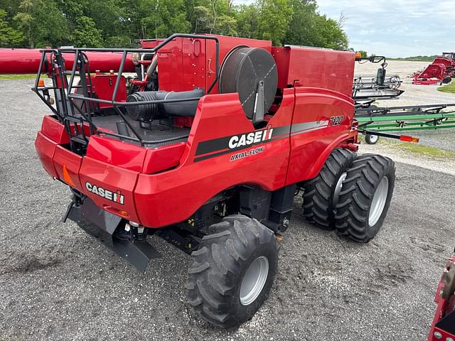 Image of Case IH 7120 equipment image 2