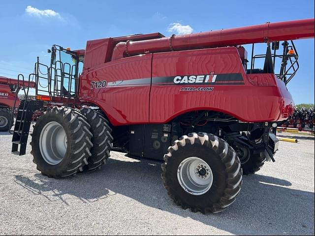 Image of Case IH 7120 equipment image 4