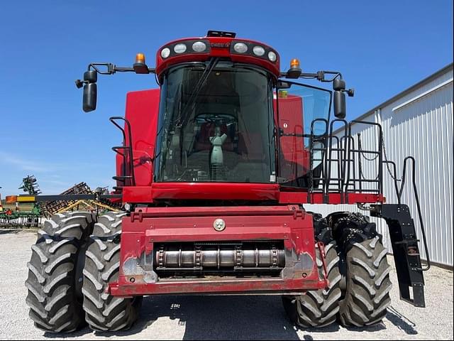 Image of Case IH 7120 equipment image 2