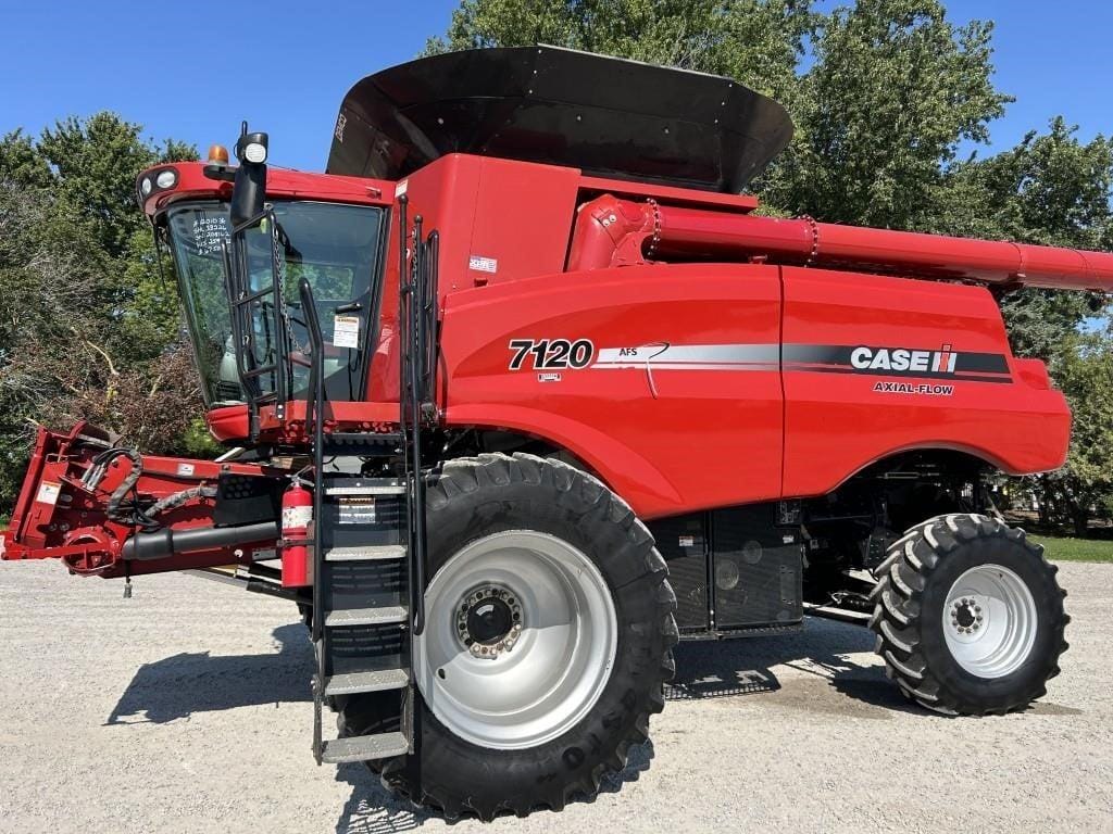 2010 Case IH 7120 Equipment Image0