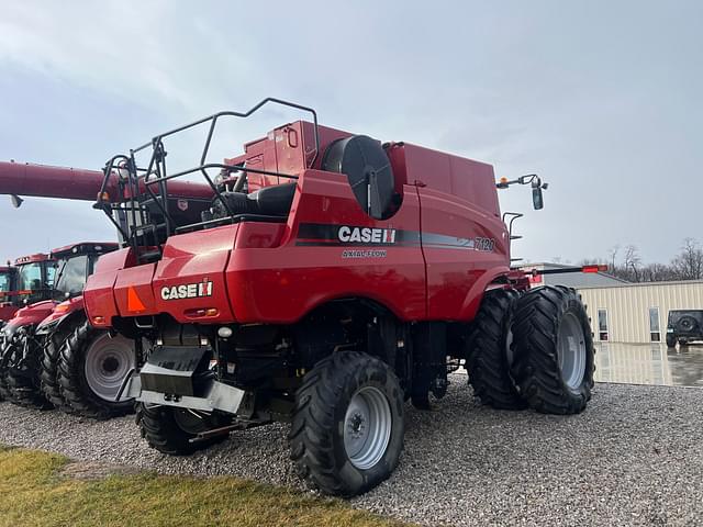 Image of Case IH 7120 equipment image 2