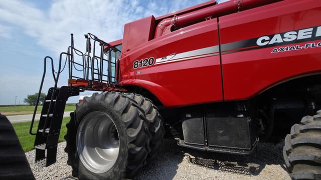 Image of Case IH 8120 equipment image 1
