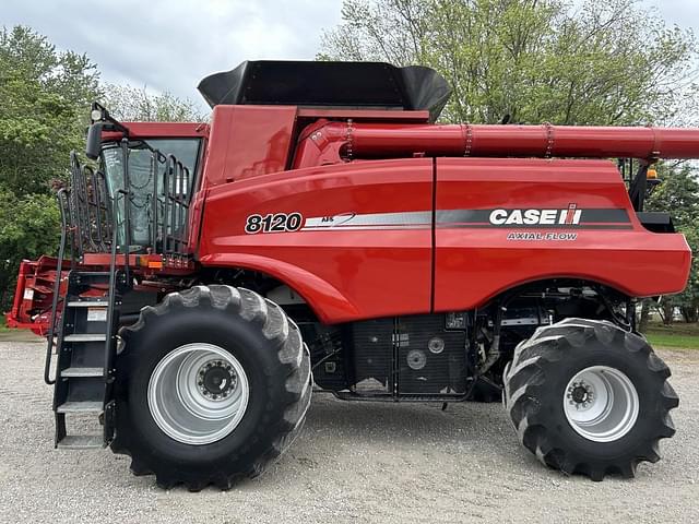 Image of Case IH 8120 equipment image 2