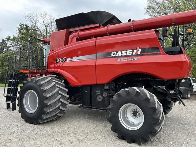 Image of Case IH 8120 equipment image 4