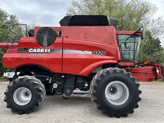 Image of Case IH 8120 equipment image 3